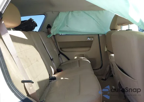 2011 Ford Escape Limited from USA, damaged, VIN 1FMCU0EG8BKB73159